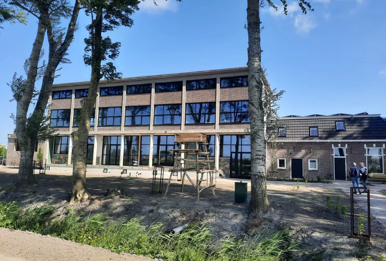 Balink Glas & Aluminium project - Van vervallen fabriek naar vakantie appartementen